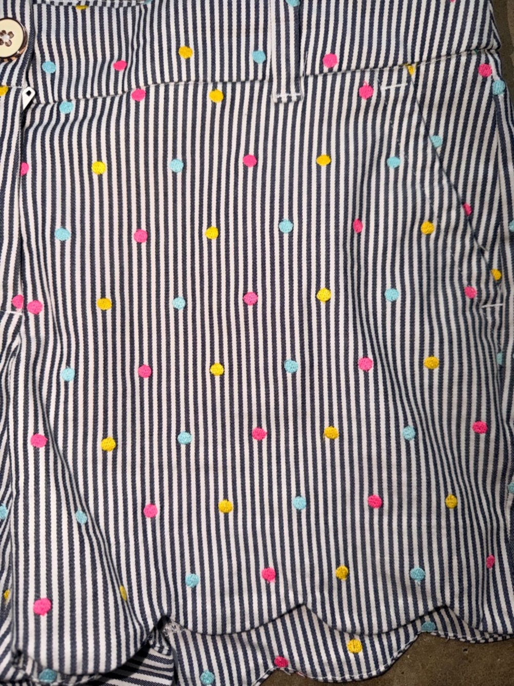 NWOT - Chino Scallop Shorts with Polka Dots- Size 4 - Picture 3 of 7